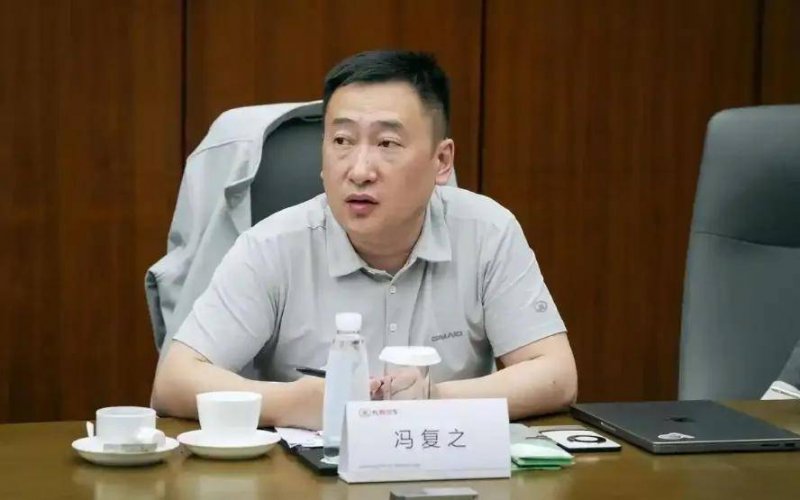 定州市开展就业援助月专项活动